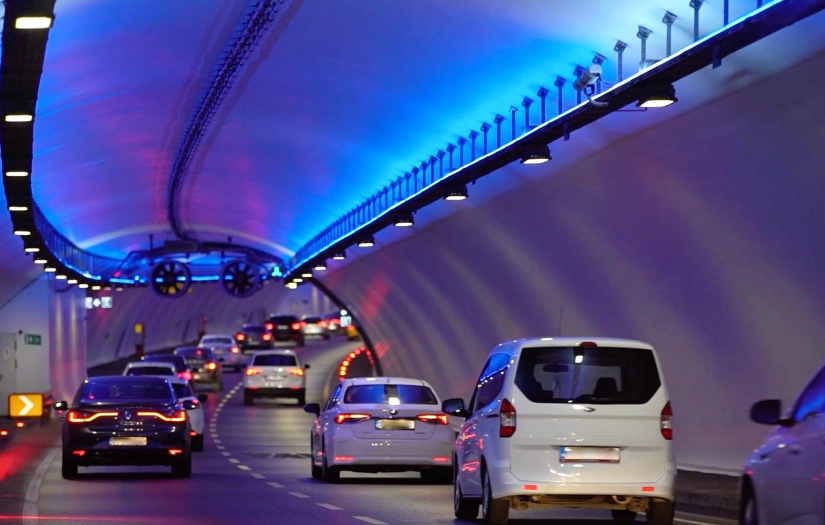 Avrasya Tüneli'nden rekor sayıda araç geçişi