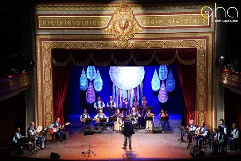Kırım Tatar Milli Bayrak Günü'nde “Ey Güzel Kırım” konseri Ankara'ya damga vurdu!