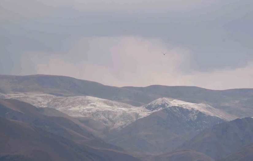 Mevsimin ilk karı Erzurum'da Palandöken Dağı'na yağdı