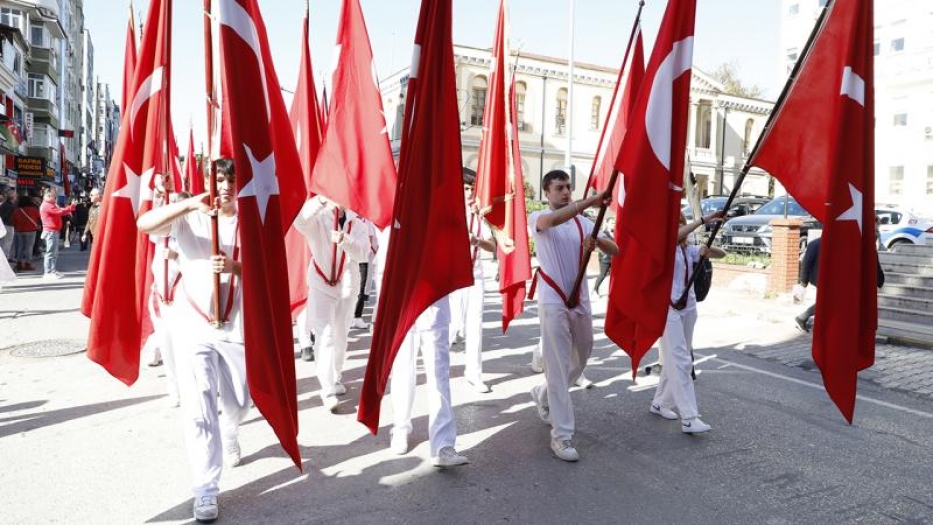 Cumhuriyetin 101. yılı kutlamaları tüm yurtta başladı