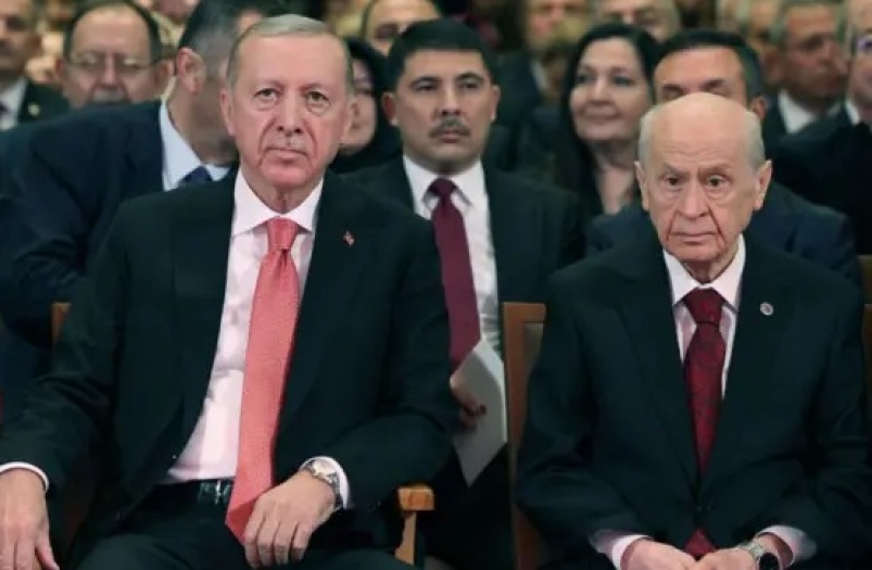 Erdoğan’ın Cumhurbşkanlığı'na  yeniden adaylığı mümkün olabilir mi?