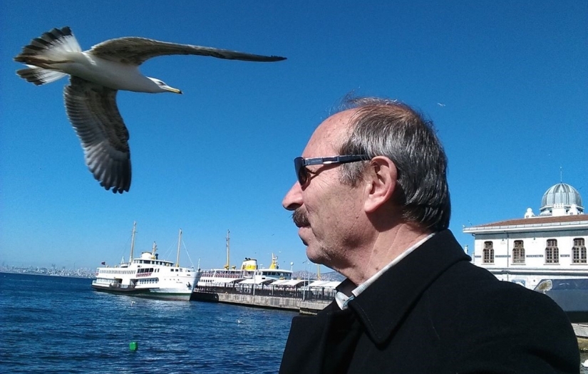 Şair DERMANİ yazdı: "Gözler Ürkek Bakışır.."