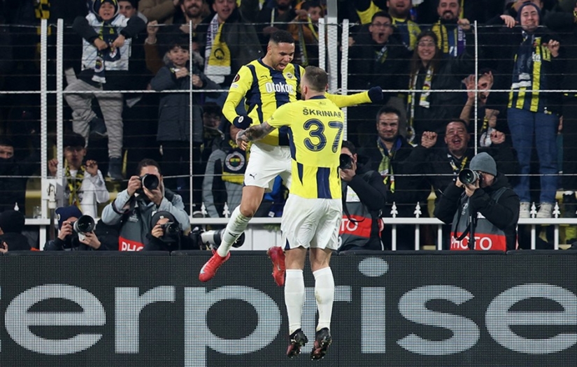 Fenerbahçe tur kapısını Kadıköy'de araladı