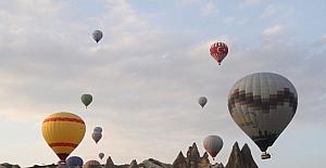 Kapadokya’da balonlar yeniden havalandı