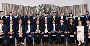Ali Koç ve yönetim kurulu üyeleri mazbatasını aldı