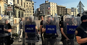 Taksim'de 'Kayyum' Protestosuna Polis Müdahalesi: Çok Sayıda Gözaltı Var